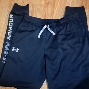 Under Armour kids joggers Sz Youth Lg